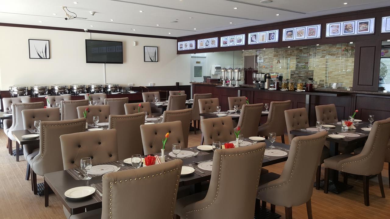 Join Inn Hotel Jebel Ali, Dubai - Formerly Easyhotel Jebel Ali Exteriör bild
